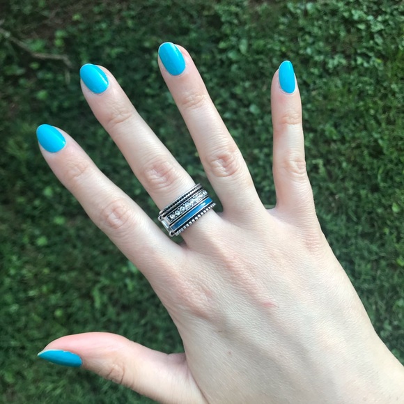 Ring! Blue, silver, sparkly stones :) - Picture 2 of 4